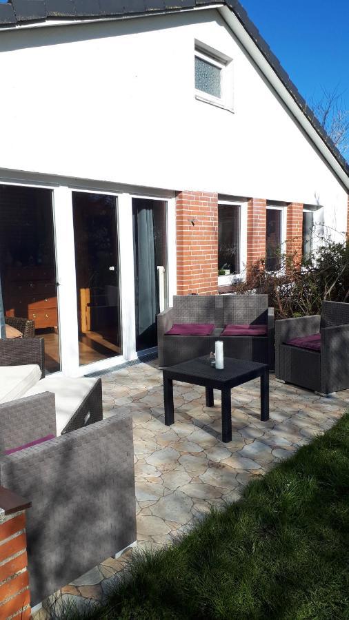 Ferienhaus In Buesumer Deichhausen - Buesum An Der Nordsee Fuer Bis Zu 9 Personen Екстериор снимка